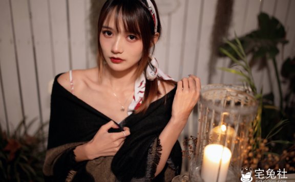 超级可爱!兔子Zzz不吃胡萝卜感受阳光少女的魅力
